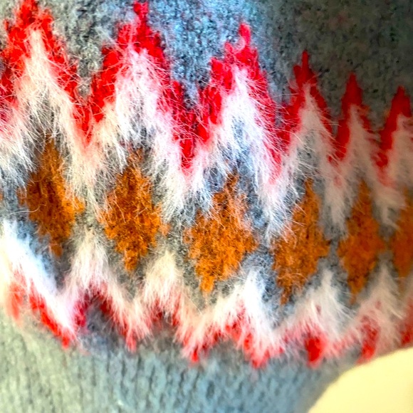 Pink and Gray Fair Isle Patterned Sweater 🩷🩷🩷 - Picture 6 of 14